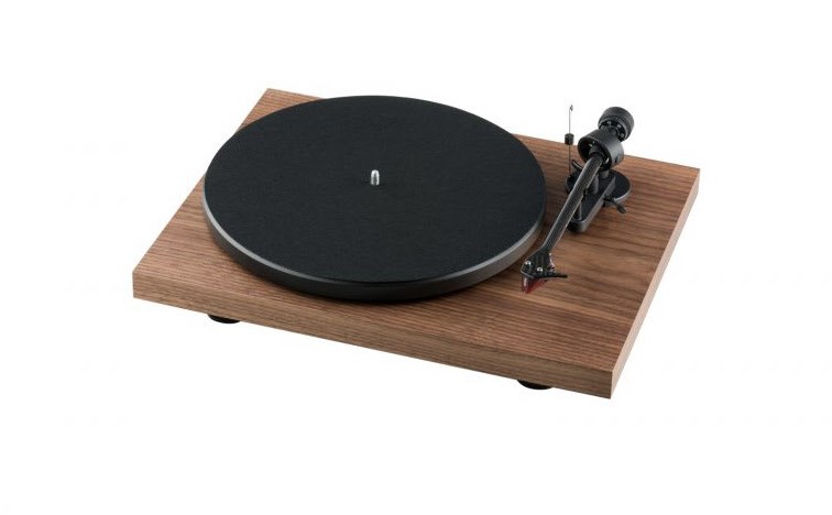 Pro-Ject Debut Carbon (DC) walnuss